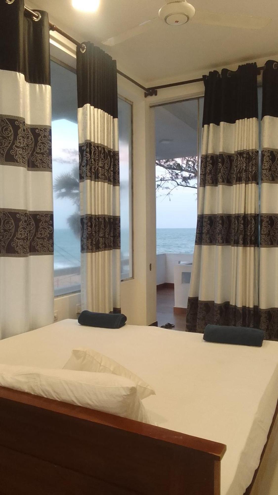 Hotel Salty Breeze Arugam Bay Exterior foto