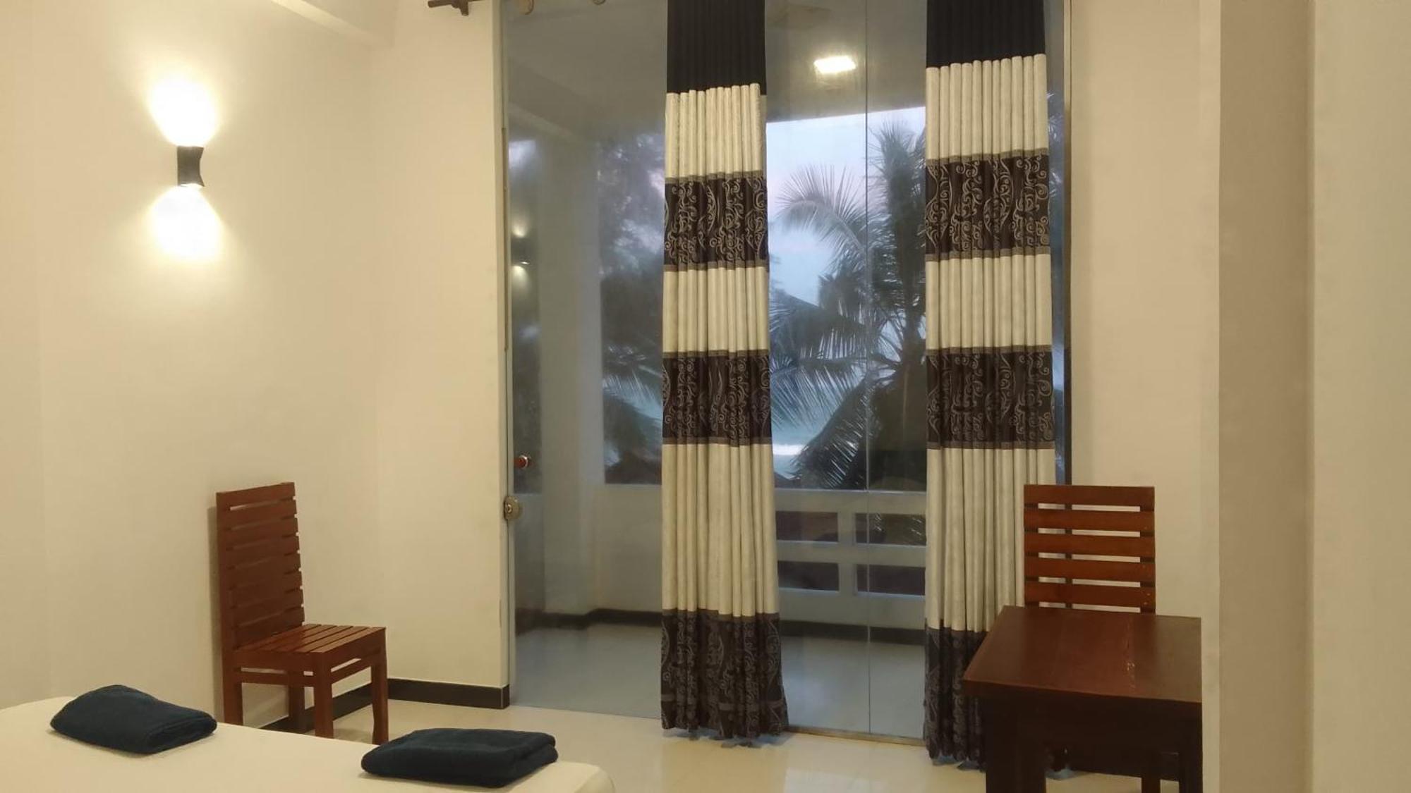 Hotel Salty Breeze Arugam Bay Exterior foto